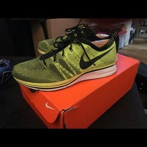 NIKE Men’s Running Shoes US 9